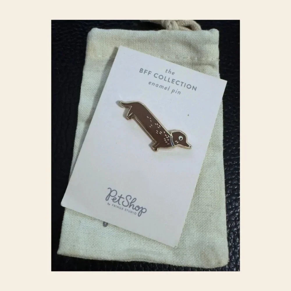 Pet Shop by Fringe Studio BFF Collection Enamel Pin – Weird Dachshund | New w/ T - Picture 1 of 4